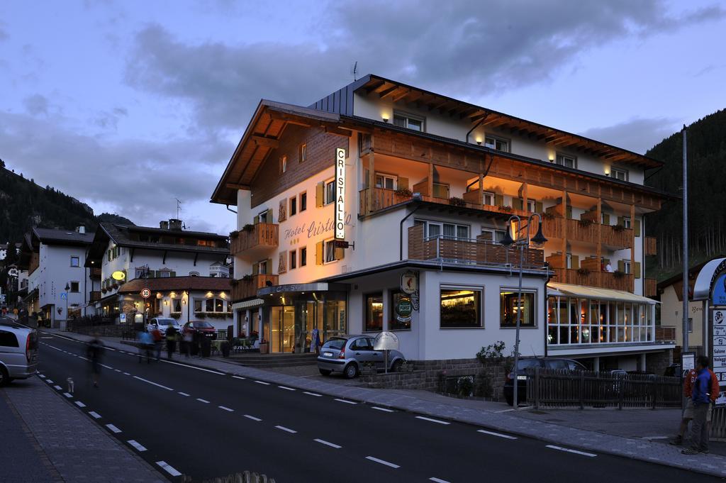 Hotel Cristallo Santa Cristina Val Gardena Exteriör bild